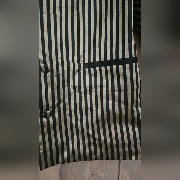 Vintage Striped Gold/Black Metallic blazer. Size medium - Picture 5 of 10